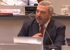 Bergara compareció ante la Junta por proyecto de movilidad y oposición cuestionó elección de BRT "sin informes"