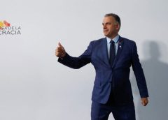 Orsi habló en Barcelona de las guerras por el control de la energía y señaló cuál es "el único camino para evitar el desastre"